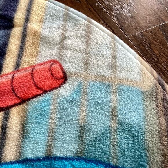 Small Plush Marvel Spider-Man Rug - Picture 4 of 4